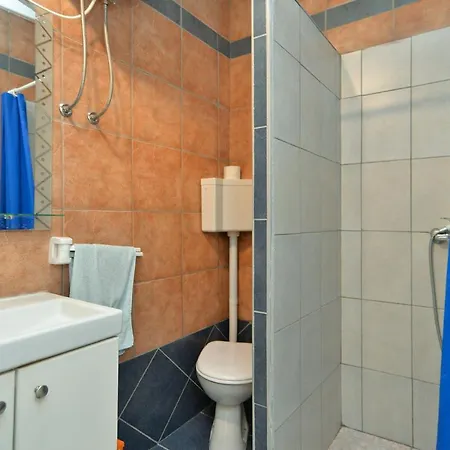 With Parking Space - 20815 Apartment *